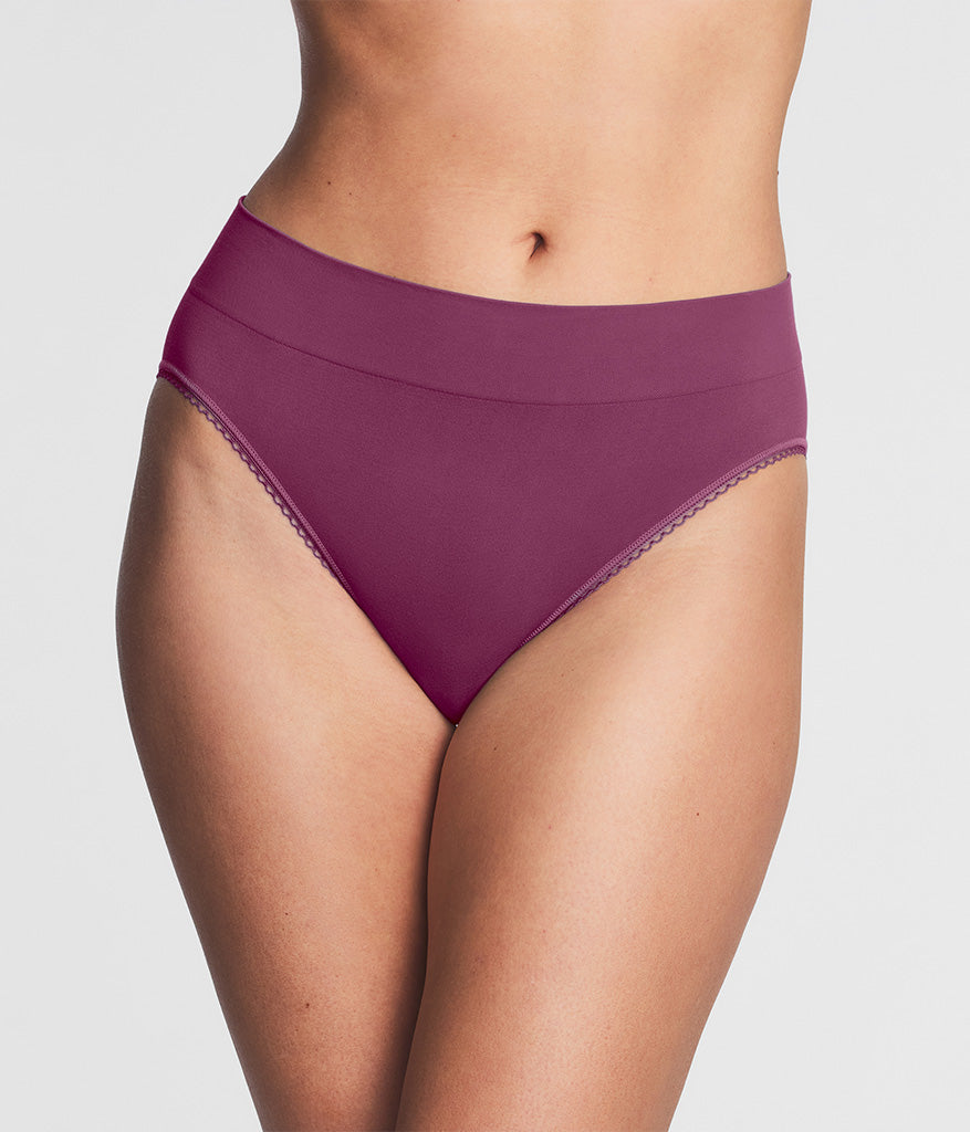 Wacoal Feeling Flexible Hi Cut - Raspberry Coulis
