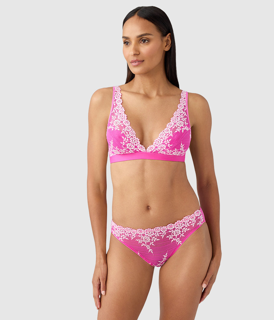 Wacoal Embrace Lace® Wire Free Bralette - Wild Azalea/Cradle Pink