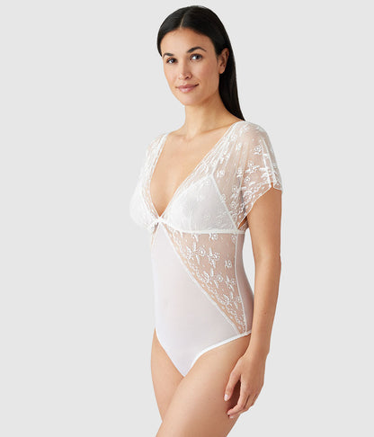 Wacoal Lifted In Luxury Bodysuit - Egret