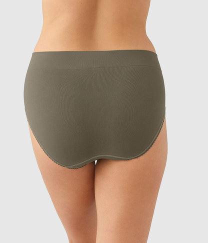 Wacoal Feeling Flexible Brief - Bungee Cord